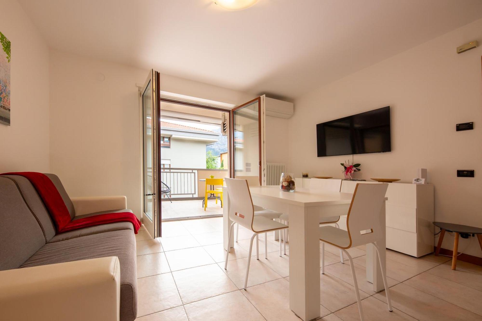 Sun & Fun Apartment - Morena Riva del Garda Esterno foto
